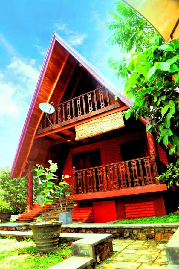 D Family Resort Anuradhapura Esterno foto